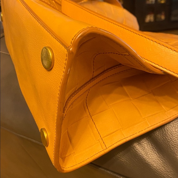 Fossil Carmen Tan Woven Leather Tote Bag with adjustable strap. No hang tag - Picture 5 of 14